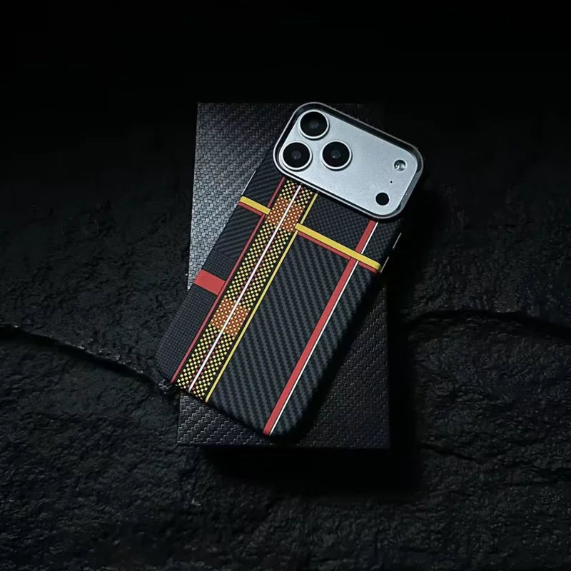 Capa Magnética de Armadura com Textura de Fibra de Carbono para iPhone 17 17Pro Max 16 Pro 15 14 13 Lente de Liga Ultrafina  Capa Dura com Carregamento Sem Fio