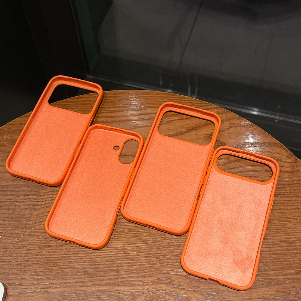 Capa Original de Silicone Líquido na Cor Laranja para iPhone 17 Pro Max, 17, 16, 15, 14, 13, 12, 11 Pro Max, mini e Plus, com Borda Antiderrapante.