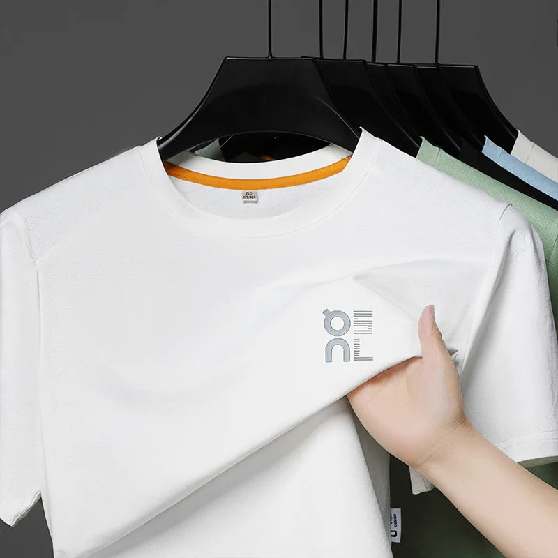 Camiseta masculina de verão de manga curta de seda gelada de marca de alto padrão, respirável, confortável, de secagem rápida, com estampa de moda, gola redonda casual.