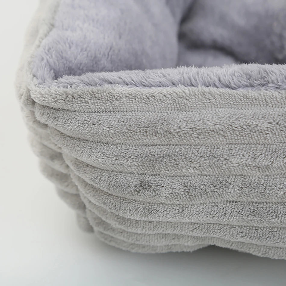 Cama Pet Quadrada Pelúcia - Sofá Confortável para Cães e Gatos