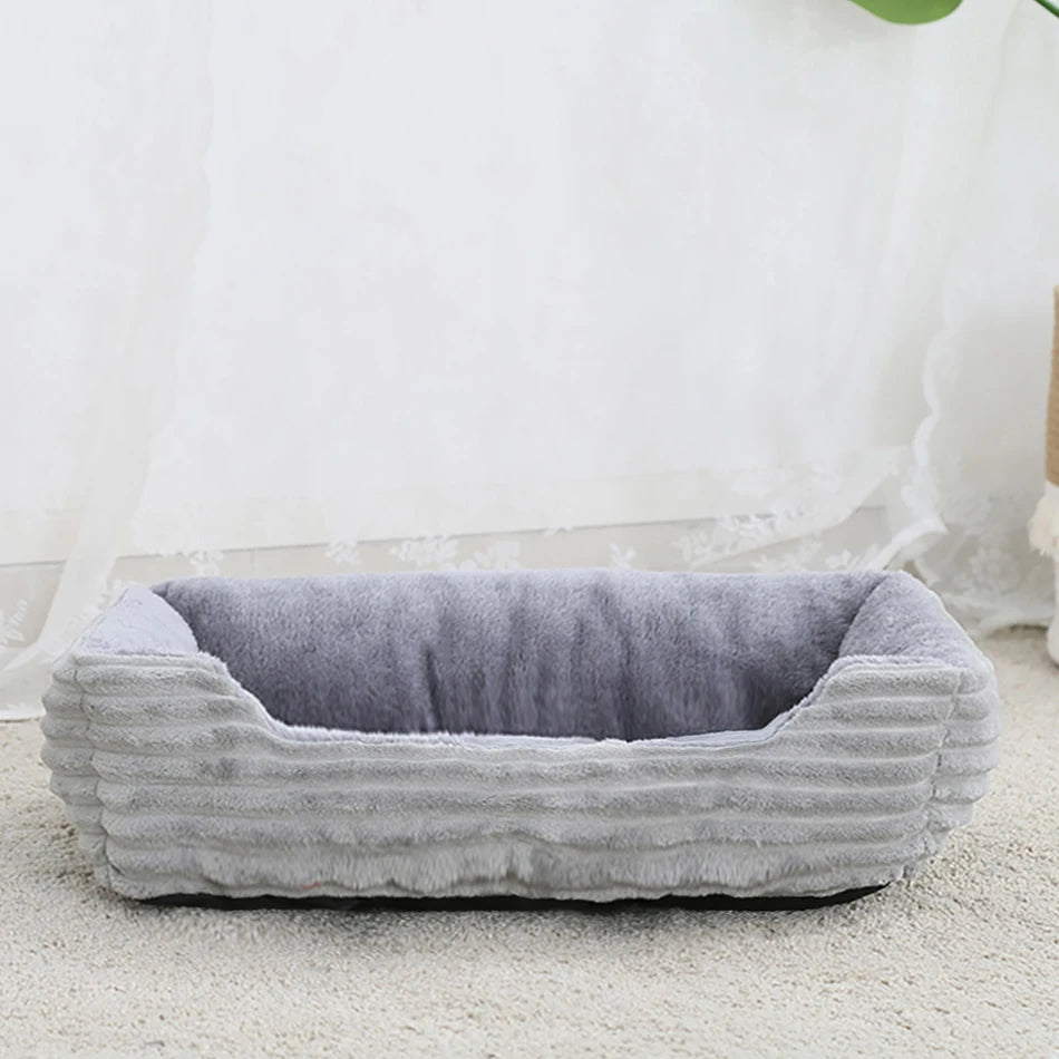 Cama Pet Quadrada Pelúcia - Sofá Confortável para Cães e Gatos